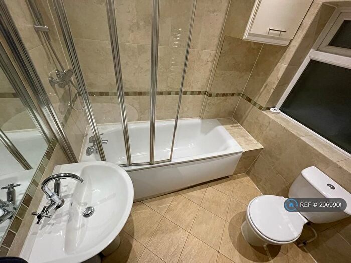 1 Bedroom Flat To Rent In Purley Road, Purley, CR8