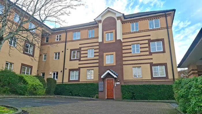 2 Bedroom Flat For Sale In St. Annes Park, Bristol, City Of Bristol, BS4