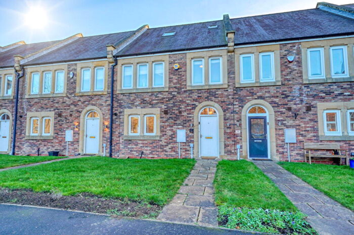 4 Bedroom Terraced House For Sale In Mansion Heights, Whickham Highway, NE11