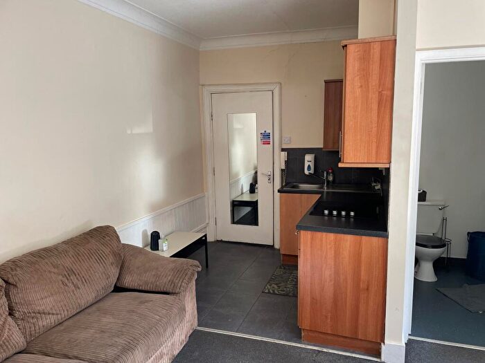 Studio To Rent In Bridge House, Rollins Street, London, SE15