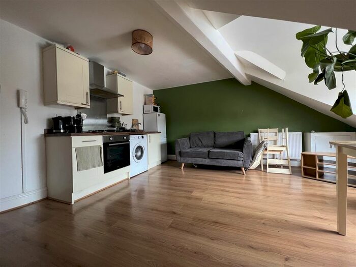 1 Bedroom Flat To Rent In Walton Village, Walton, Liverpool, L4