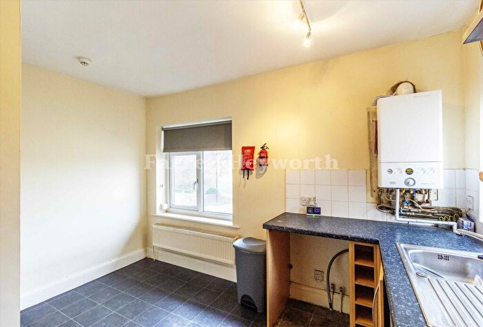 3 Bedroom Flat For Sale In Balmoral Road, Morecambe, LA4
