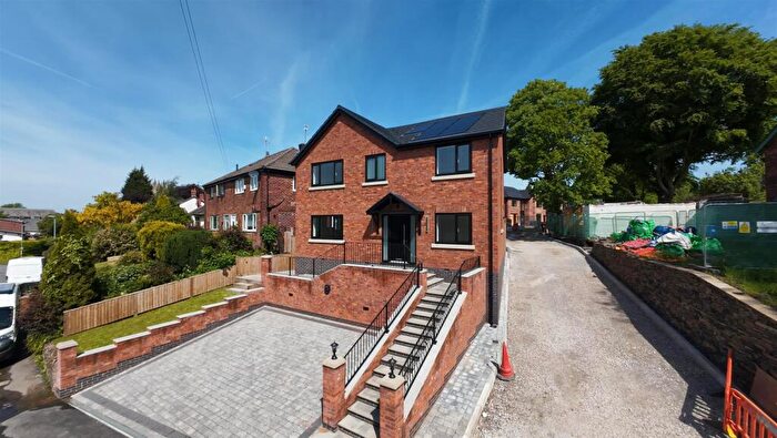 4 Bedroom Detached House For Sale In Currier Lane, Ashton-Under-Lyne, OL6