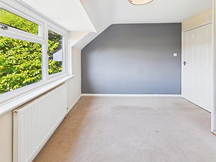 3 Bedroom Terraced House For Sale In West Street, Tadley, RG26