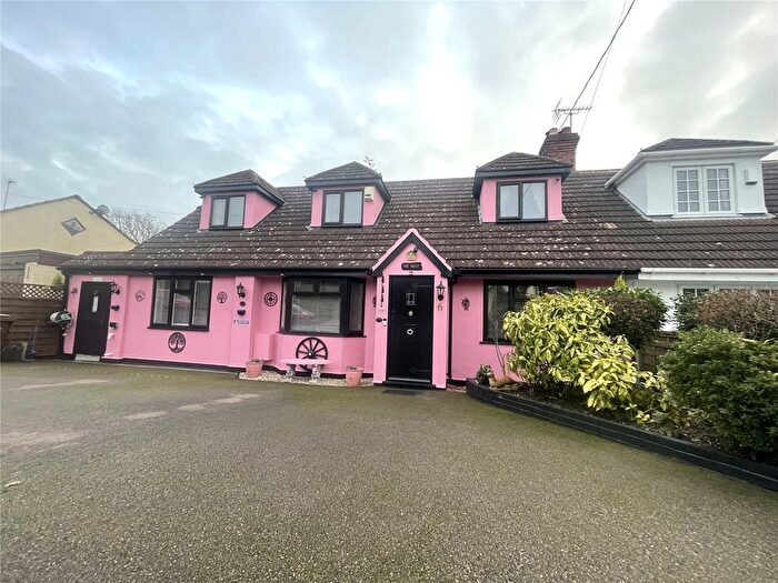 3 Bedroom Bungalow For Sale In Fairmead Avenue, Daws Heath, Hadleigh Essex, SS7