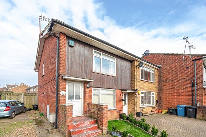 2 Bedroom Maisonette For Sale In Bronsdon Way, Denham, Buckinghamshire, UB9