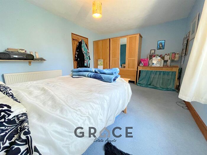 2 Bedroom Semi-Detached House For Sale In Little Croft Street, Ipswich, IP2
