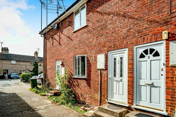 2 Bedroom Maisonette To Rent In Newtown Road, Marlow SL7