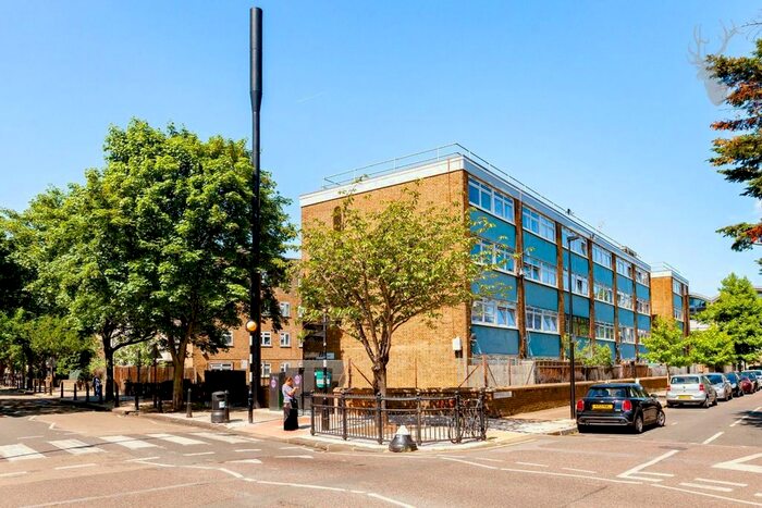 3 Bedroom Flat To Rent In Portman Place, London, E2