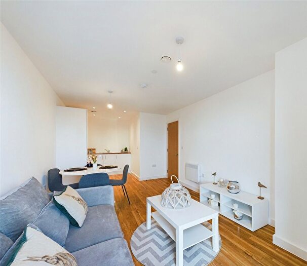 2 Bedroom Flat To Rent In Michigan Point Tower D, Michigan Avenue, Salford, M50