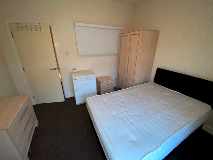 1 Bedroom Flat To Rent In Clay Lane, Coventry, CV2