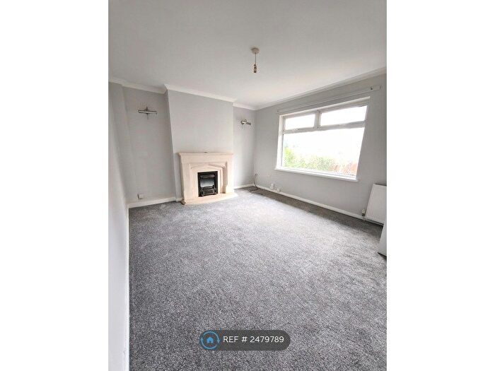 3 Bedroom Terraced House To Rent In Hilcot Drive, Nottingham, NG8