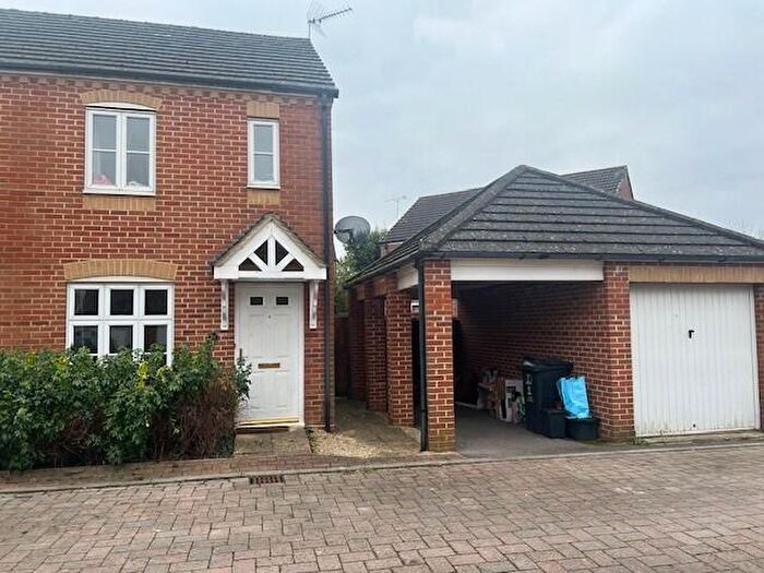 2 Bedroom House To Rent In Oakhurst, North Swindon, SN25