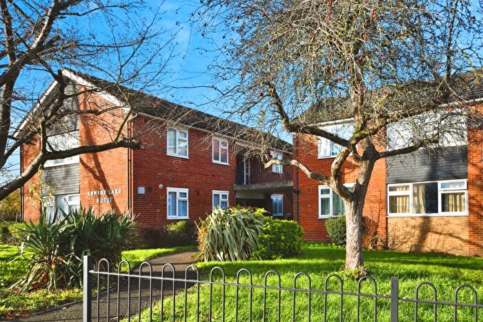 1 Bedroom Flat For Sale In Winchmore Hill Road, London, N14