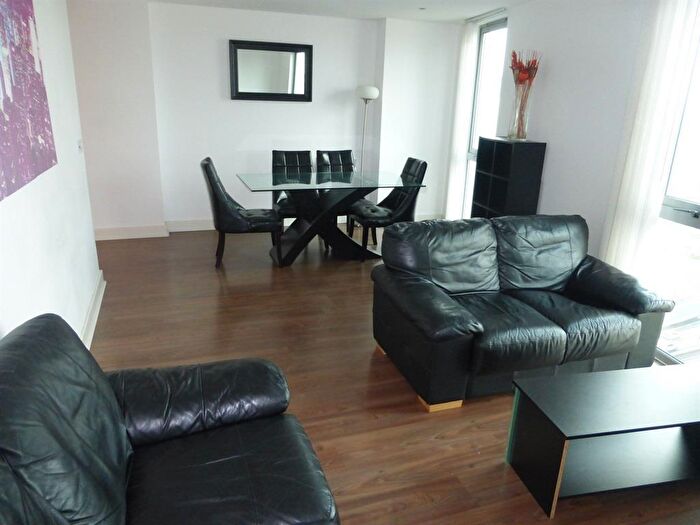 2 Bedroom Apartment To Rent In Navigation Street, Birmingham, B5