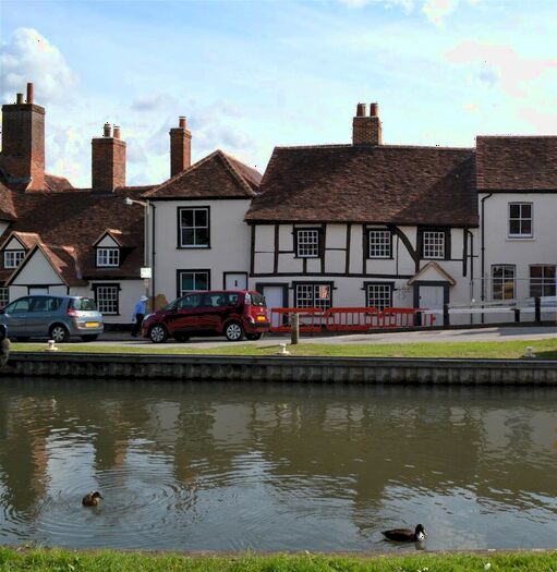 2 Bedroom Terraced House To Rent In West Mills, Newbury, RG14