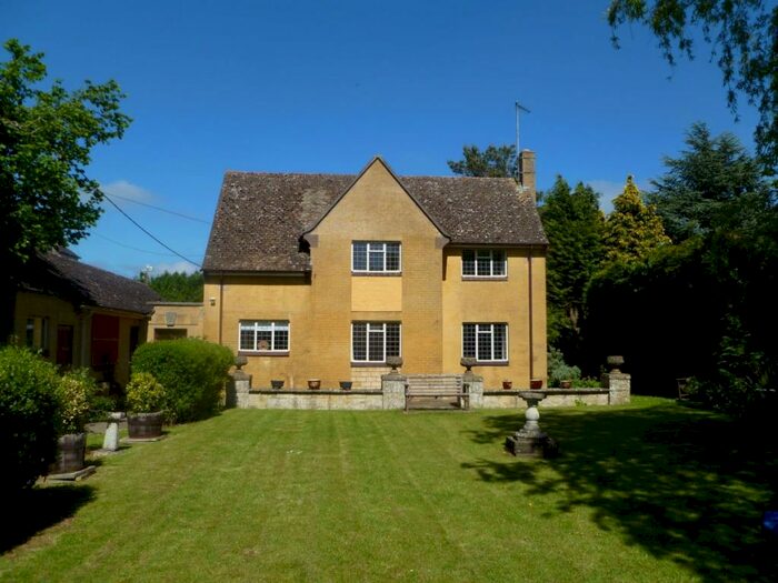 3 Bedroom House To Rent In Freeland, OX29