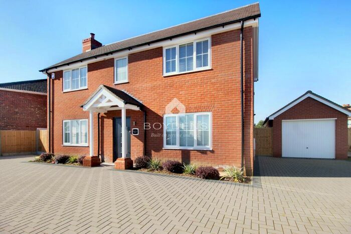 4 Bedroom Detached House To Rent In Boadicea Way, Colchester, Essex, CO2