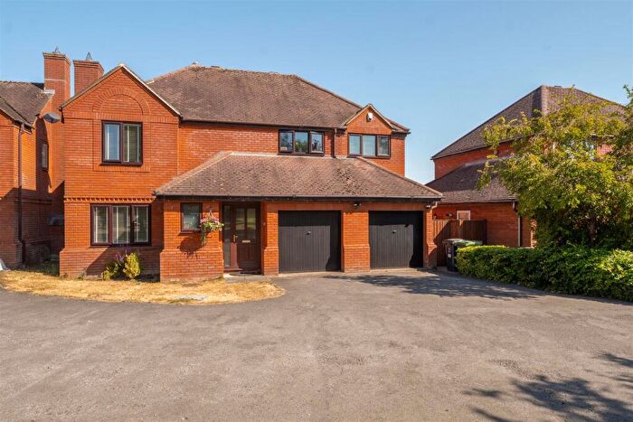 5 Bedroom Detached House For Sale In The Bramptons, Shaw, Swindon, SN5