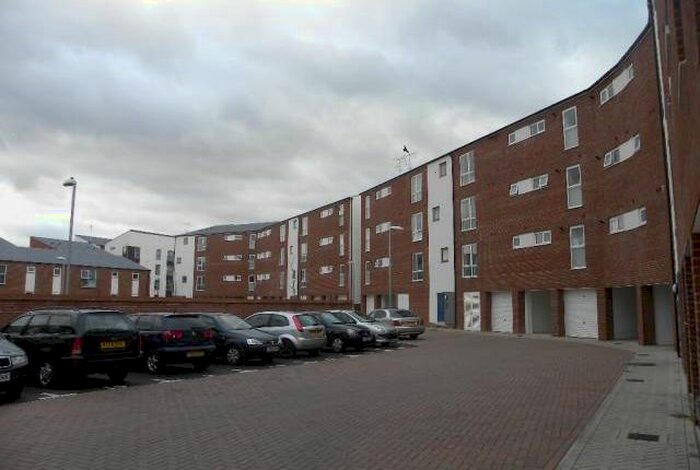 2 Bedroom Flat To Rent In Aviation Avenue, Hatfield, Hertfordshire, AL10