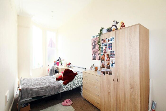 1 Bedroom Apartment To Rent In Foxhall Road, NG7