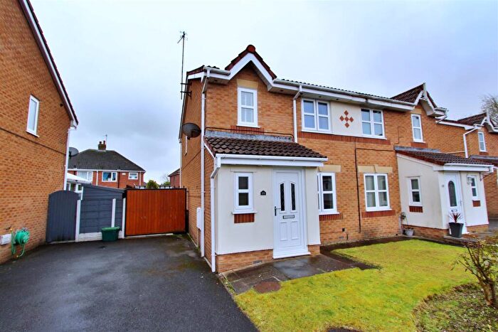 2 Bedroom Semi Detached House To Rent In Hope Close, Thornton-Cleveleys, FY5