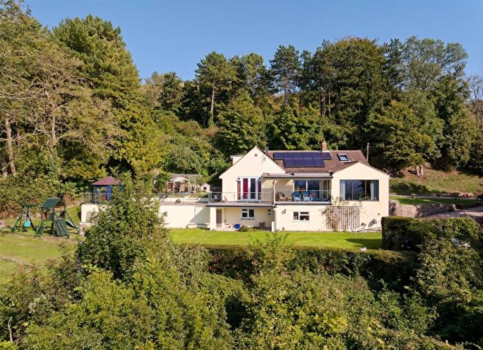 6 Bedroom Detached House For Sale In Chalk Pit, Newington, Folkestone, CT18