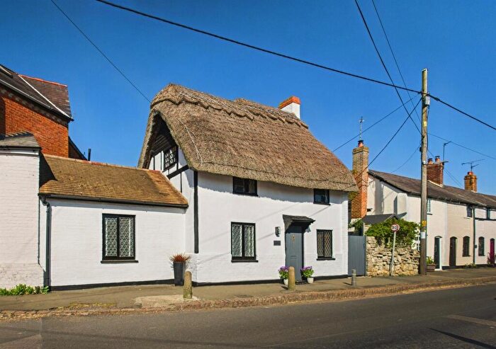 3 Bedroom End Of Terrace House For Sale In The Strand, Quainton, Aylesbury, HP22