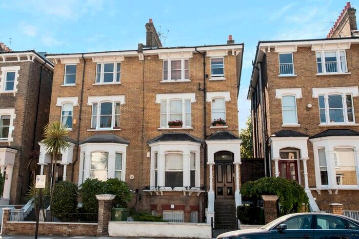 3 Bedroom Flat To Rent In Randolph Avenue, Maida Vale, W9