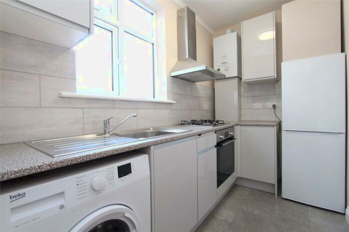 2 Bedroom Apartment To Rent In Watford Way, London, NW7