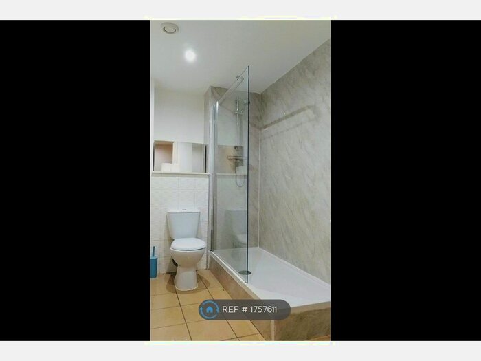 2 Bedroom Flat To Rent In Glasgow, Glasgow, G3