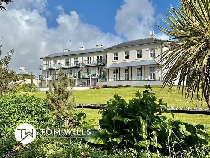 2 Bedroom Flat For Sale In Emslie Road, Falmouth, TR11