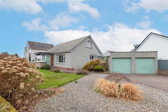 4 Bedroom Detached House For Sale In St. Marys Drive, Perth, PH2