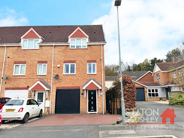 3 Bedroom Town House For Sale In Scholars Way, Mansfield, NG18