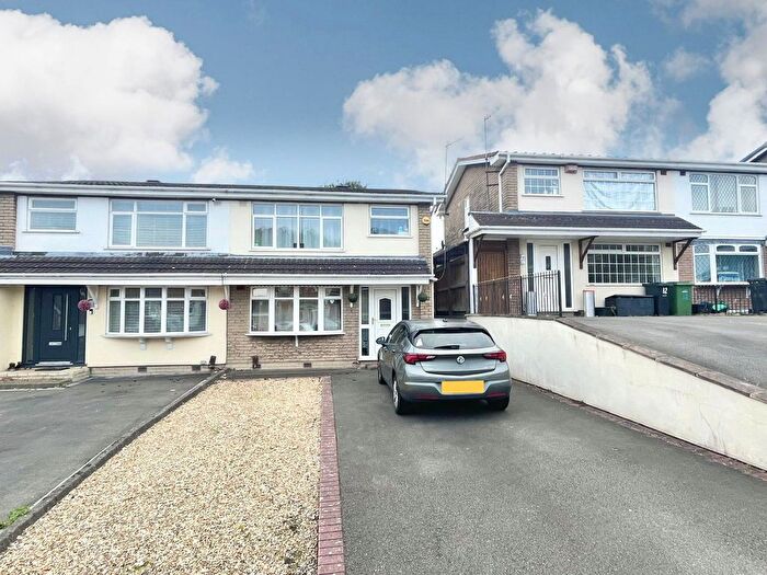 3 Bedroom Semi-Detached House For Sale In Waterfall Road, Amblecote, Brierley Hill, DY5