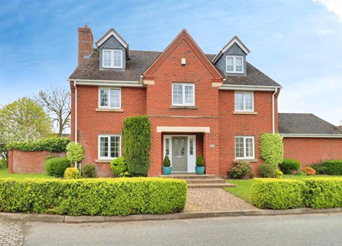 5 Bedroom Detached House For Sale In The Meadows, Wrinehill, Crewe, CW3
