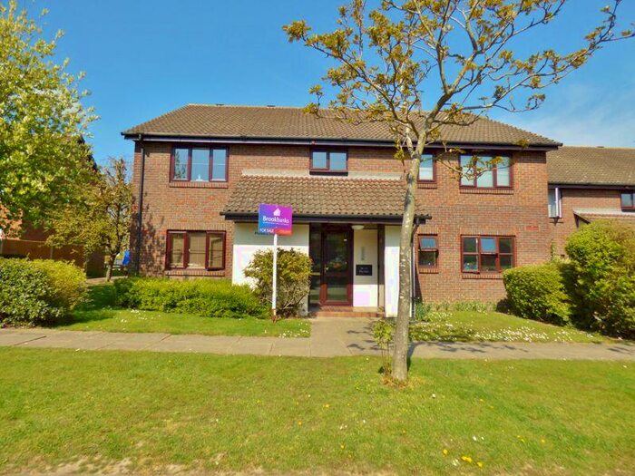 Flat To Rent In The Oaks, Swanley, BR8
