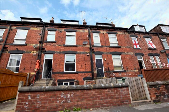 2 Bedroom Terraced House To Rent In Arthington View, Leeds, LS10