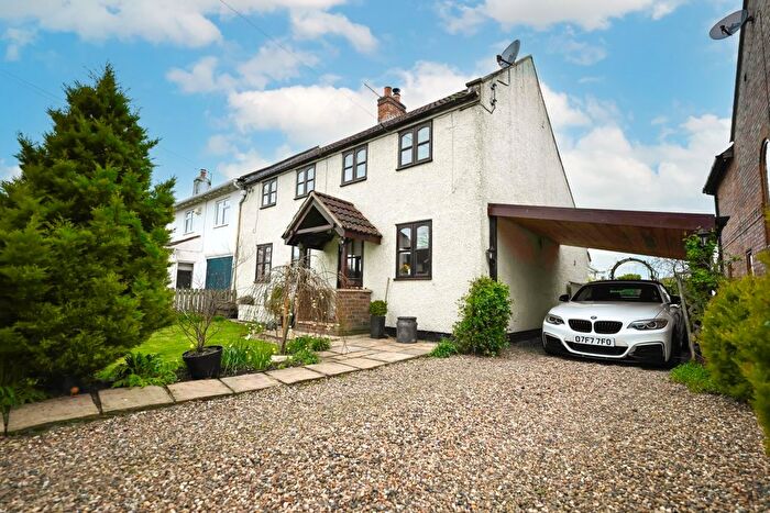 4 Bedroom Semi-Detached House For Sale In Cleveland View, Picton, Yarm, TS15