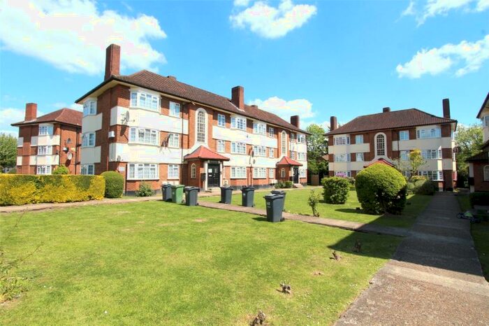 2 Bedroom Apartment To Rent In Bishop Ken Road, Harrow, Middlesex, HA3