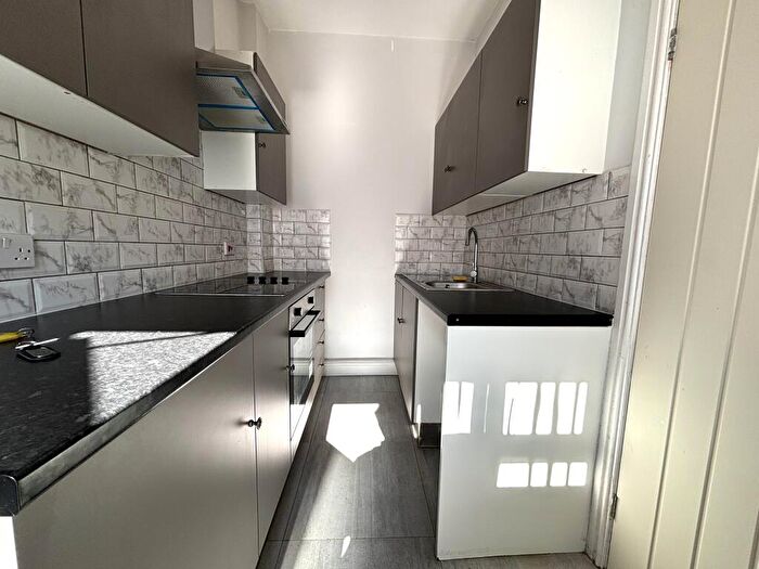 1 Bedroom Flat To Rent In Watford Road, Cotteridge, B30