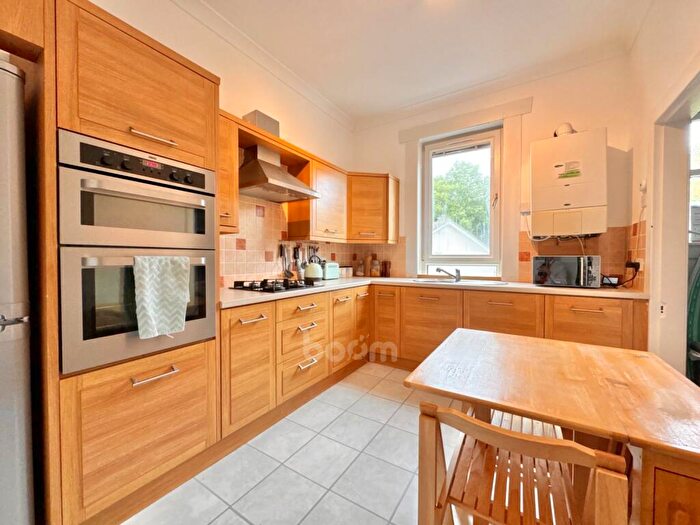 2 Bedroom Apartment For Sale In Flat /L, Main Street, Kilbirnie, KA25