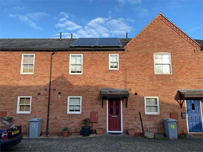 2 Bedroom Terraced House To Rent In Friary Mews, Newark, Nottinghamshire., NG24