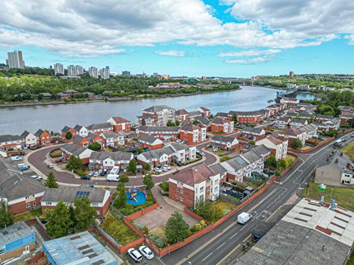 2 Bedroom Apartment For Sale In Bittern Close, Dunston, Gateshead, NE11