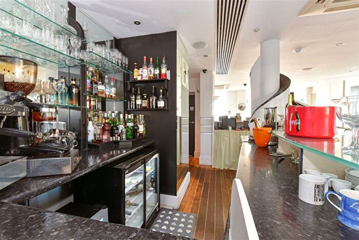 1 Bedroom Property For Sale In Church Street, Ventnor, Isle Of Wight, PO38