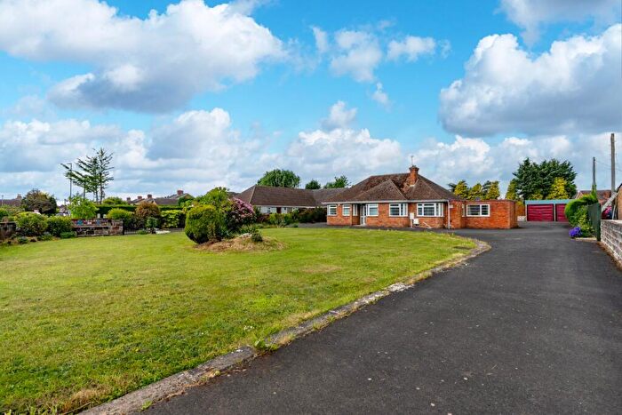 3 Bedroom Detached Bungalow For Sale In Eastwood Road, Boston, PE21