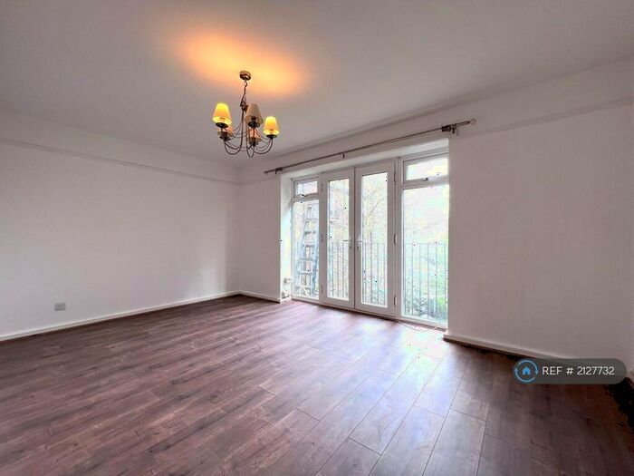 2 Bedroom Flat To Rent In Lordship Road, London, N16