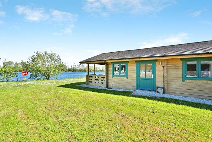 3 Bedroom Detached House For Sale In Lake Pochard, Cotswold Water Park, Gloucestershire, GL7