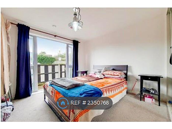 1 Bedroom Flat To Rent In Victoria Road, Barking, IG11