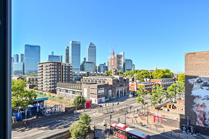 2 Bedroom Flat For Sale In Fusion Building, Canary Wharf, London, E14